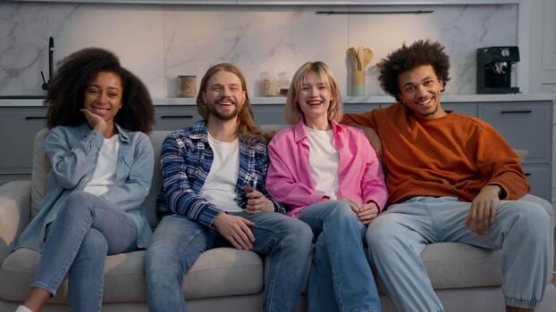 Doce series para sobrevivir al fin de semana largo sin salir de casa