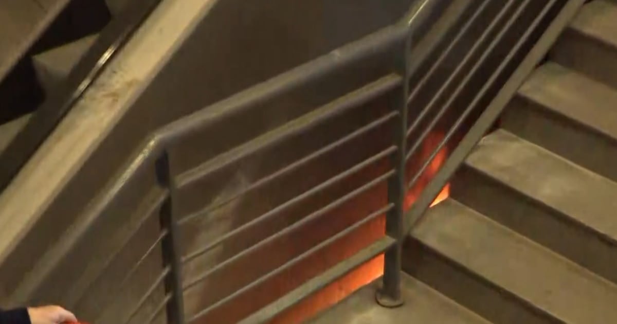 Una escalera mecánica en llamas obligó a evacuar Constitución en plena hora pico matinal
