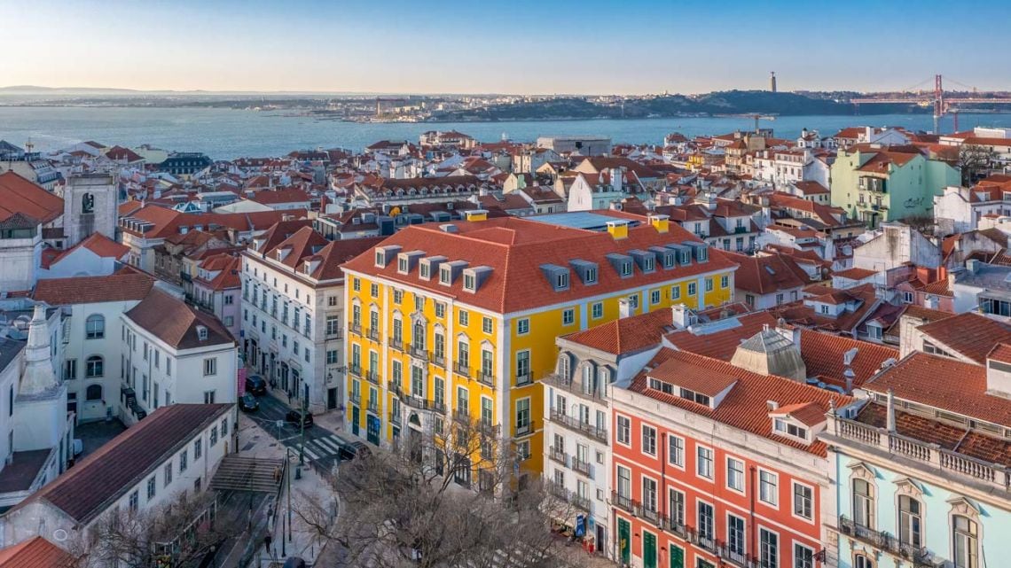 En el corazón de Lisboa, un palacio del siglo XVIII reabre como hotel y se consagra al vino portugués