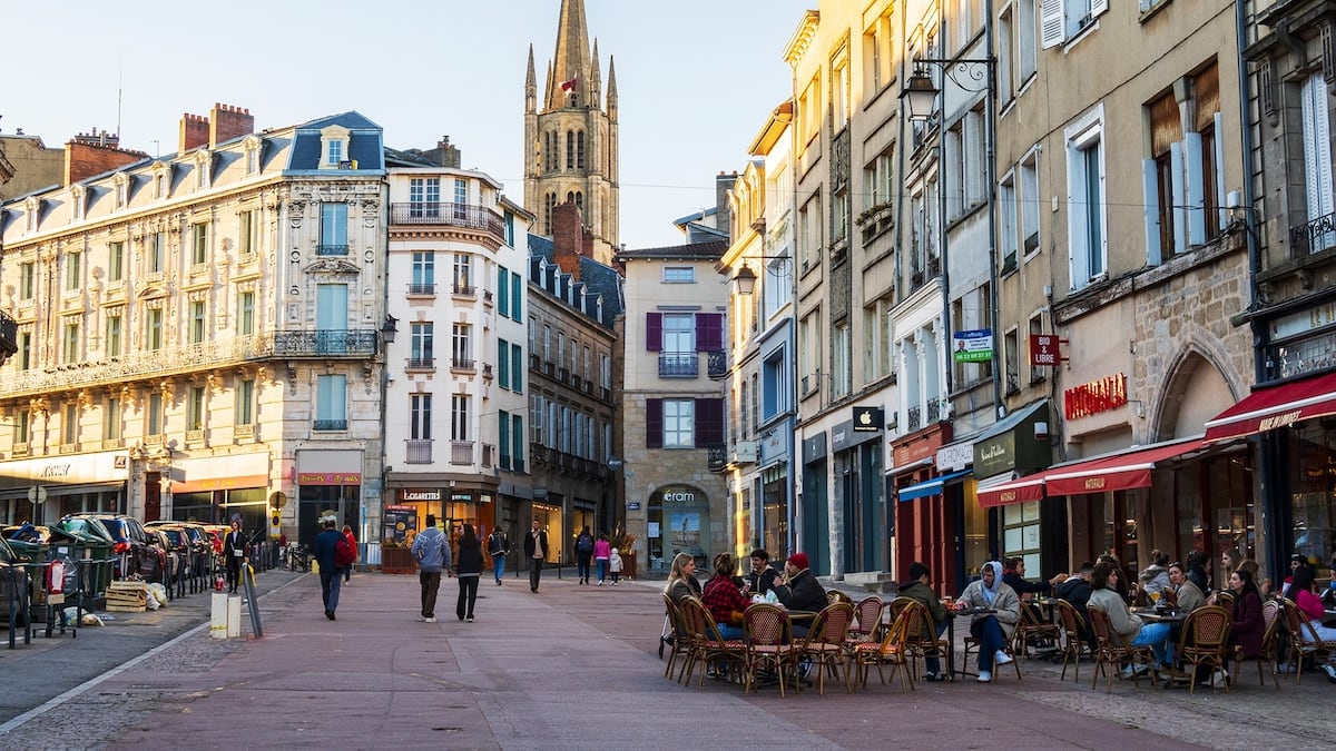 Una invitación a conocer Limoges, la capital francesa de la porcelana y el esmalte, entre colecciones históricas y talleres abiertos al público