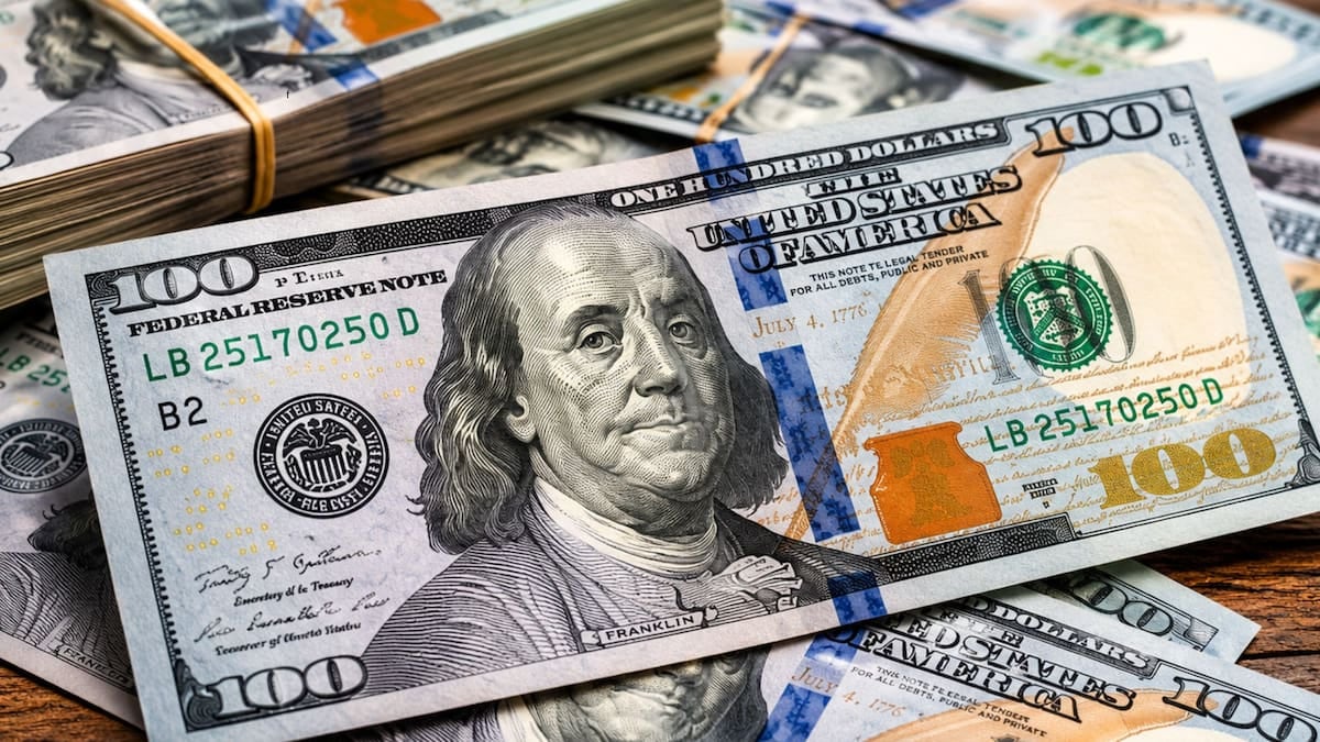 Dólar oficial cerró en 1540 pesos la venta y dejó una brecha de 50 pesos entre puntas
