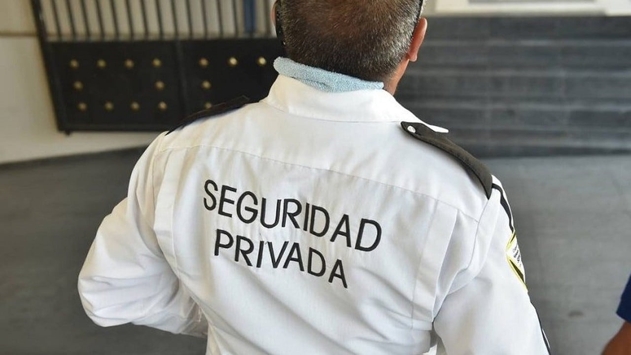 Sueldo de vigilador privado en octubre: cómo se compone el total de $1.838.200 y qué se cobrará en diciembre