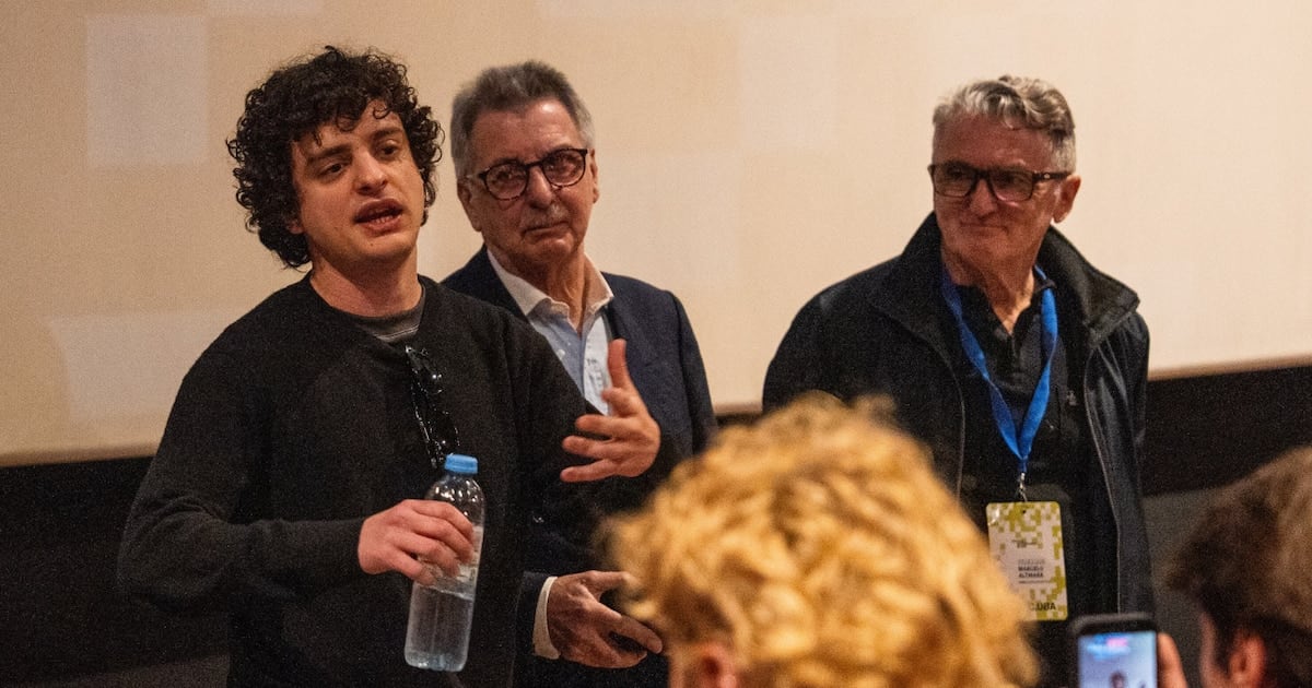 El FIC.UBA reunió la obra de Lucas Vignale y distinguió a su familia en una función especial