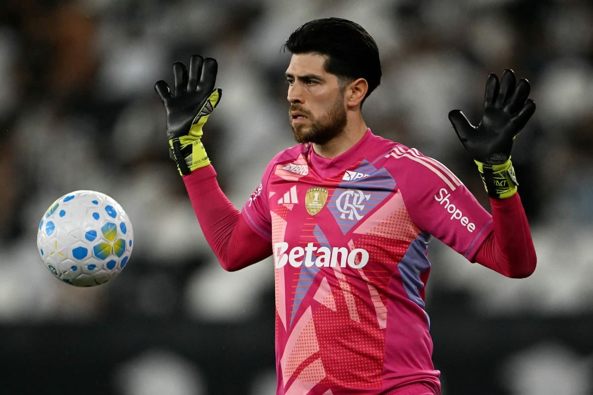 Rossi, otra vez en el ojo de la tormenta: del 2-0 al 2-2 con sello propio en Vila Belmiro