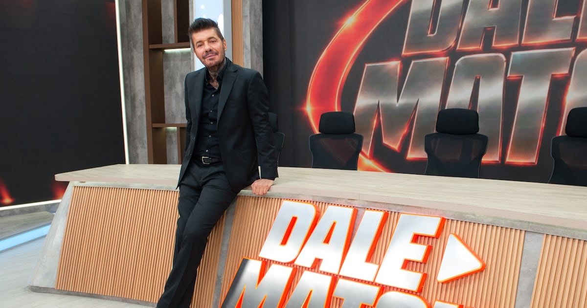 Tinelli reparte sushow entre el streaming y la sobremesa familiar, porque algo tendrá que hacer