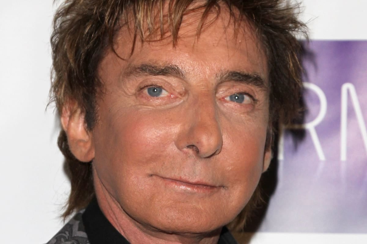 Manilow otra vez en la lona: una bronquitis lo bajó del escenario en Las Vegas