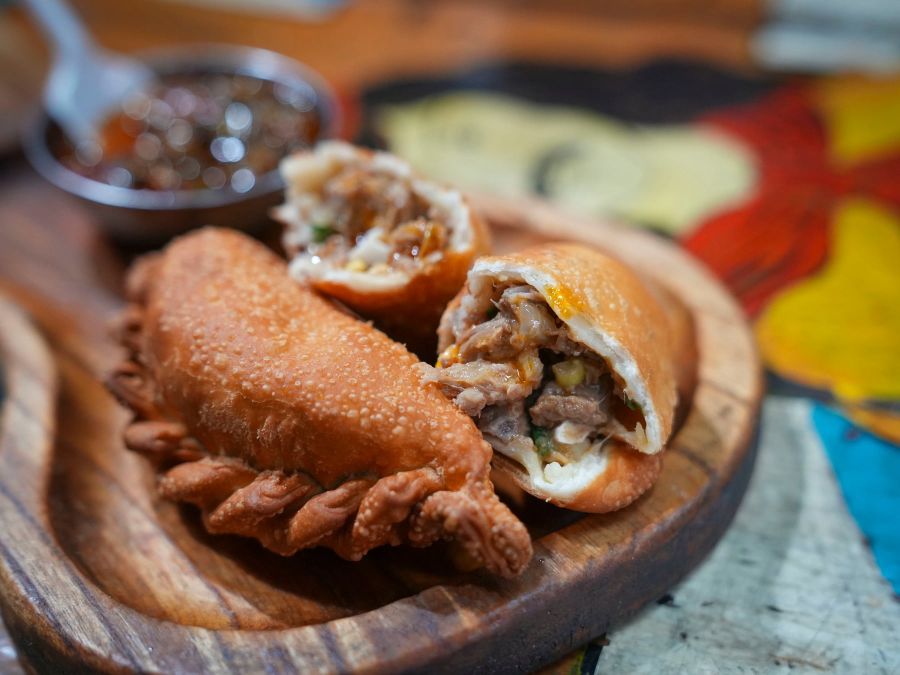 Empanadas con acento norteño: cinco locales porteños que sostienen recetas provinciales intactas