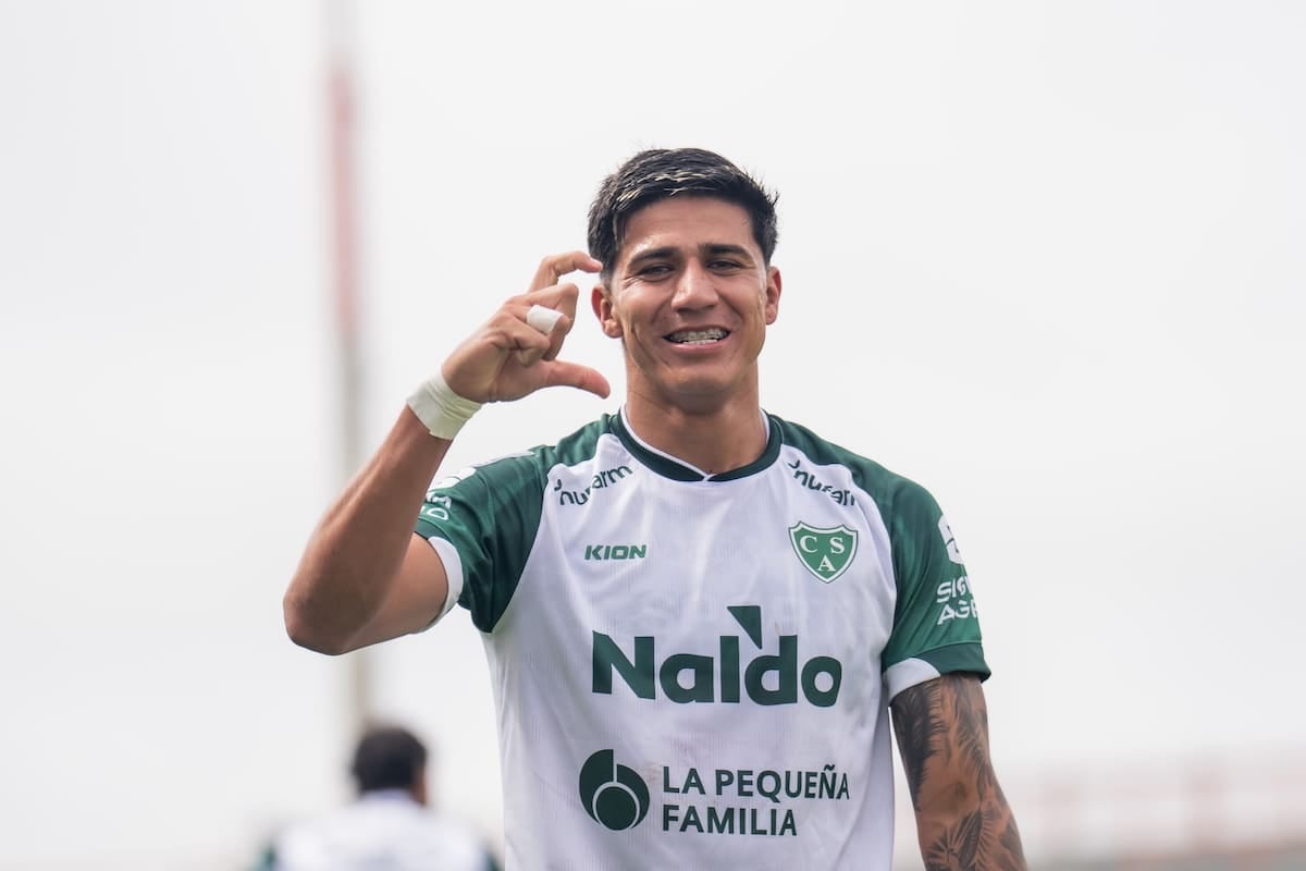 Marabel, el nueve que se niega a rendirse: a un gol de destronar a Modica y dejar a Sarmiento en la historia