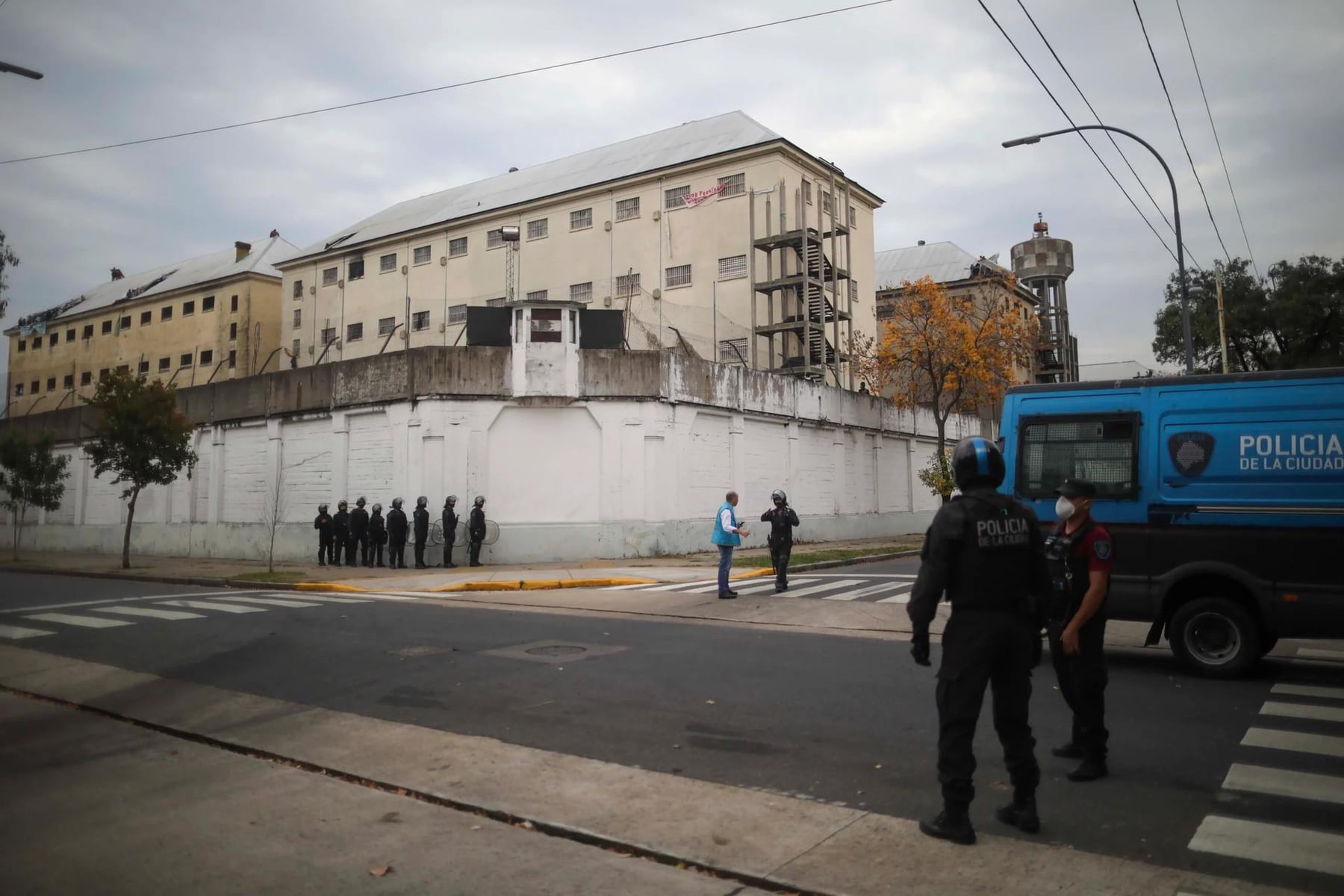 Devoto: ya mudaron al 60% de los internos a Marcos Paz y crecen las quejas por pertenencias sin entregar