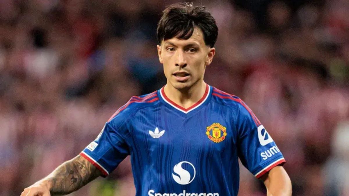 Lisandro Martínez plantó la bandera y Rooney le bajó el pulgar: elUnited se cocina en su propia salsa