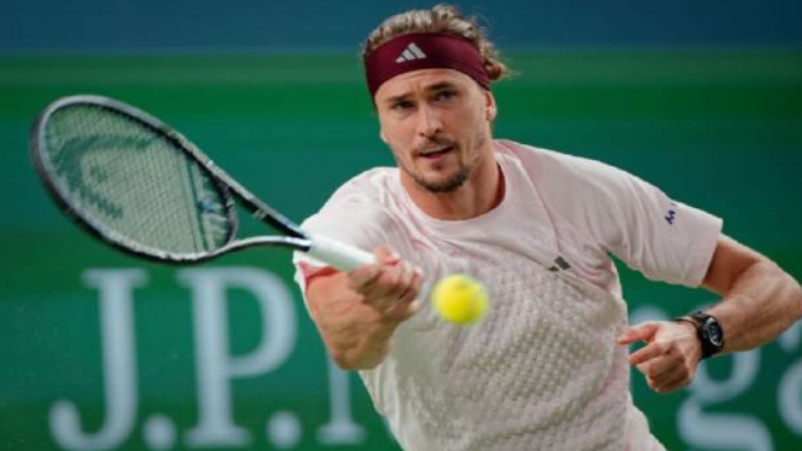 Zverev pasó el examen de De Miñaur y va por más en Shanghai: ahora le toca Davidovich Fokina