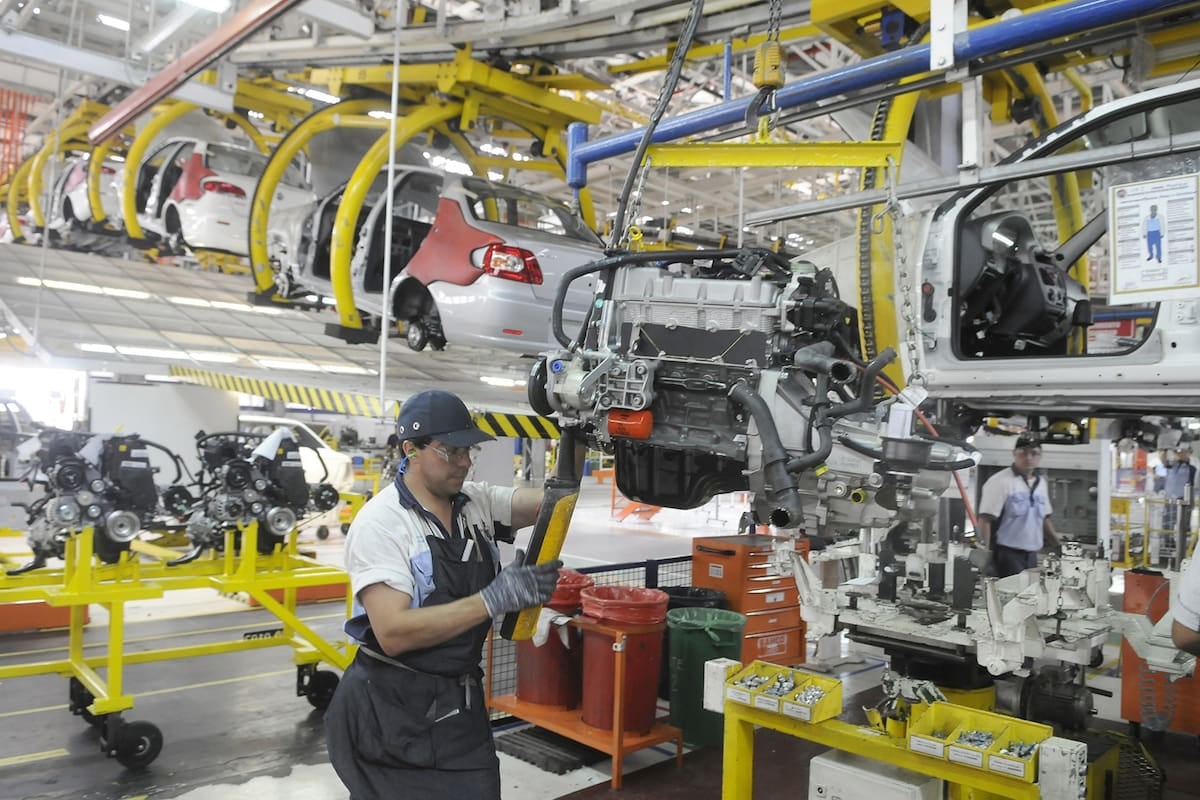 La industria usó menos del 60% de su capacidad en agosto y quedó por debajo de 2025