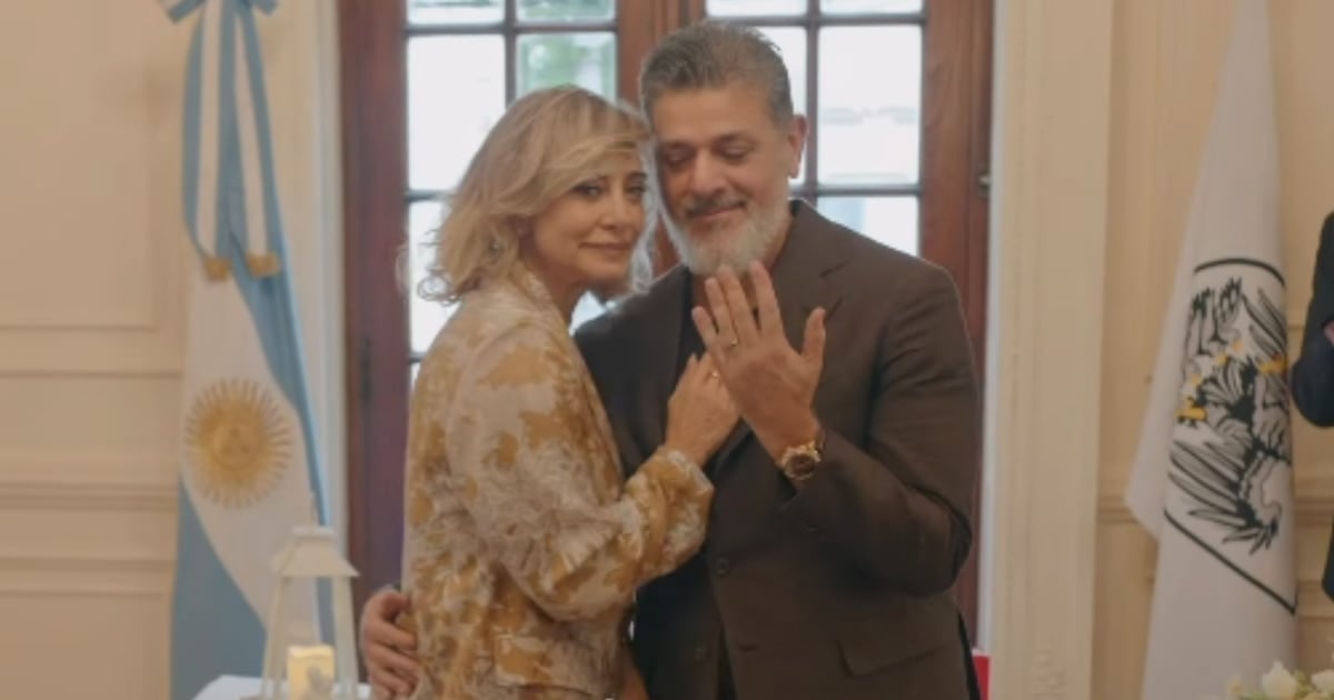 Andrea Ghidone y Pablo Otero pasaron por el civil y ya palpitan la fiesta de octubre: tres bandas, tres vestidos y cero regalos
