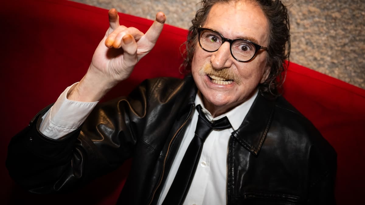 Charly García llegó a los 75 con el folklore de otroscheduleros y una promesa en pantalla
