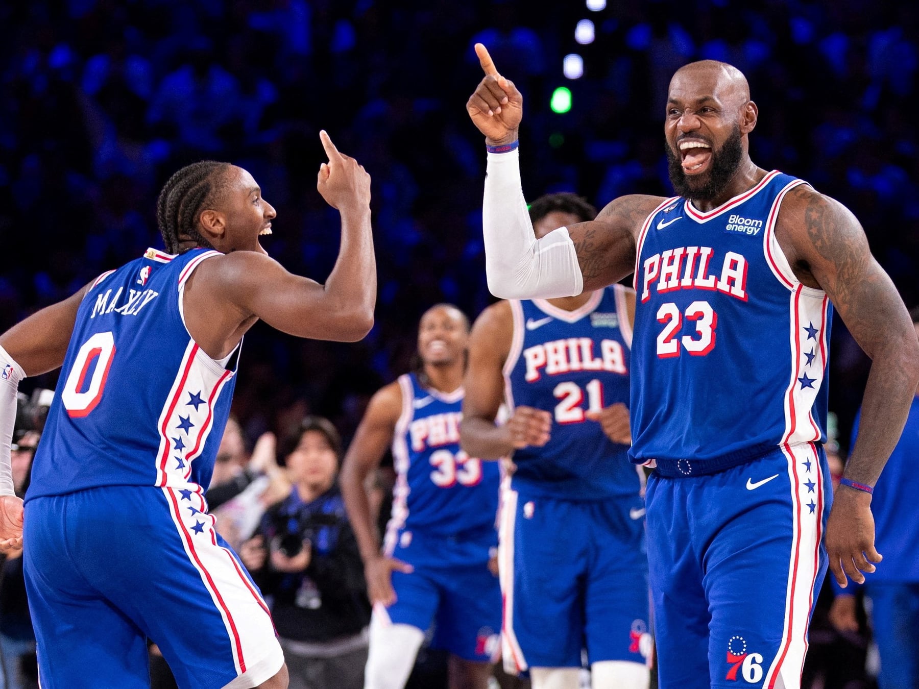 Philadelphia Bohemio y Cr entertener: LeBron debuto en casa y se llevó la remontada del año