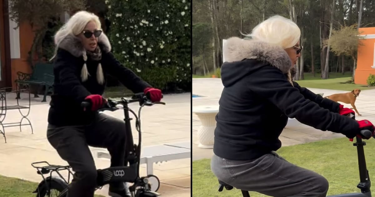 Susana Giménezandenóasu mansión en bici y se