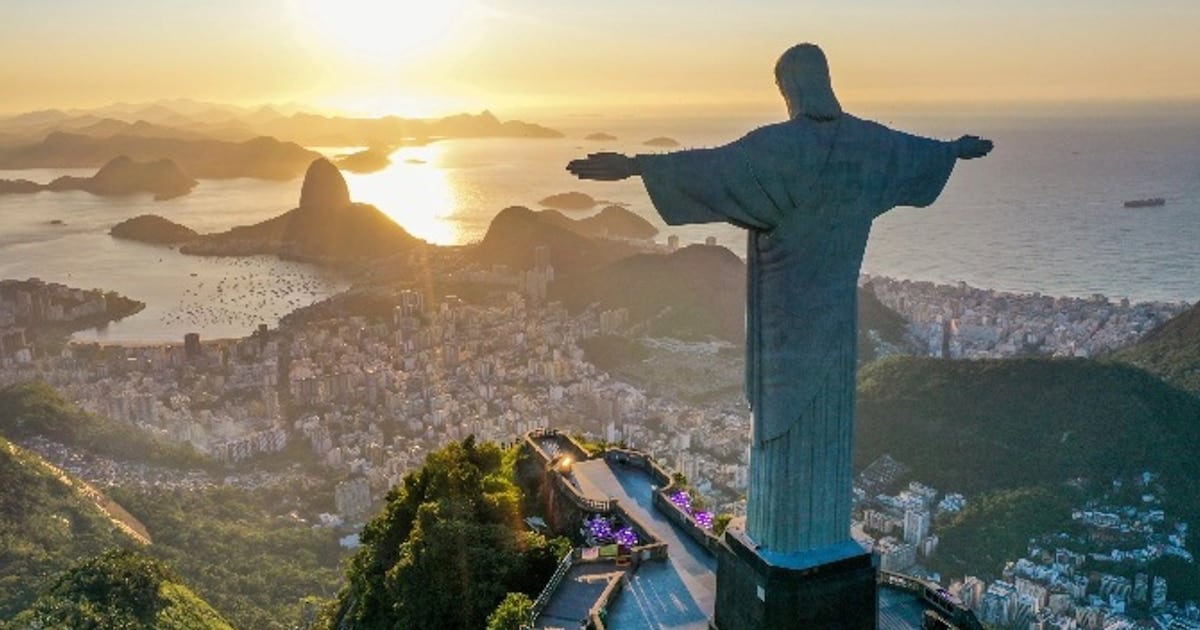 Vacaciones en Brasil: la caída del real abarata los consumos, pero no los pasajes
